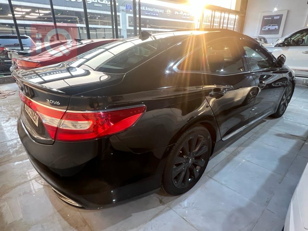 هیوندای ازێرا